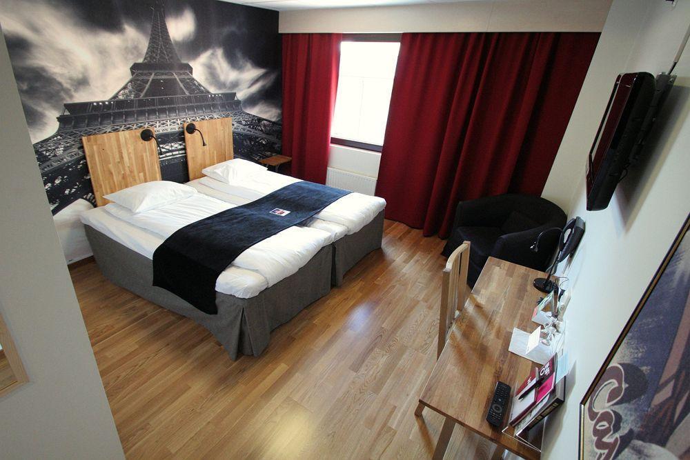 Home Hotel Bristol Arvika Pokoj fotografie